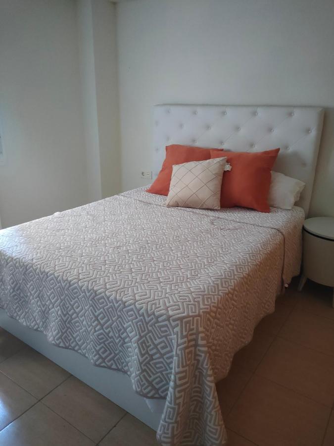 Habitacion Amplia Y Comoda Reus Extérieur photo